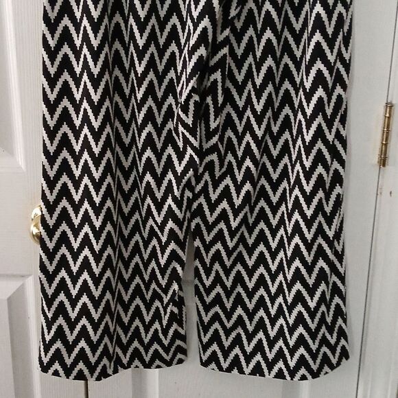 All Dazzled Up black white chevron lounge wide leg elastic waist  pants Sz 1X - Picture 5 of 7